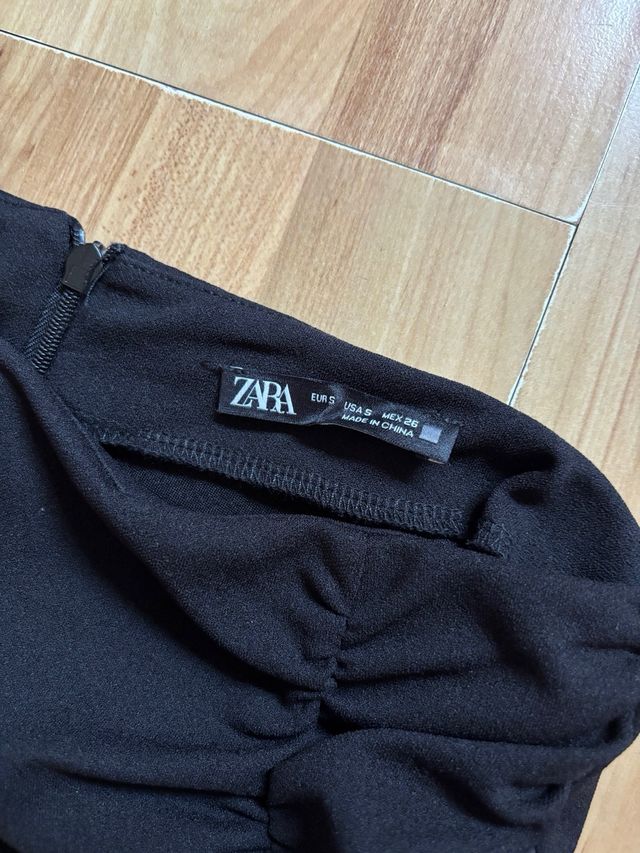 Falda midi negra elegante