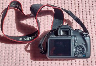 Cámara Canon EOS Rebel - Negra