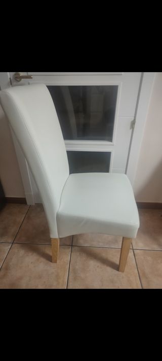 Silon blanco
 de salón - madera