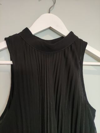 Top negro de gasa plisada - Talla L