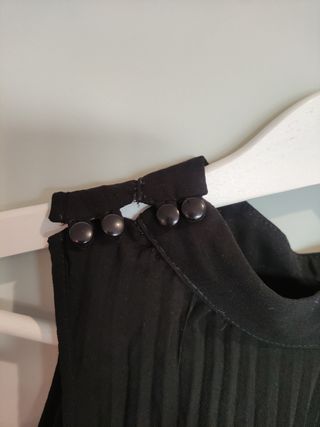 Top negro de gasa plisada - Talla L
