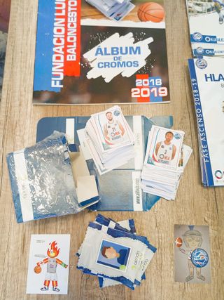 LUCENTUM HLA BALONCESTO ALBUM CROMOS REVISTAS
