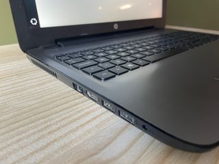 Portátil HP 15.6” 250GB 8GB