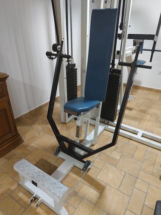 Máquina musculación multi-estación