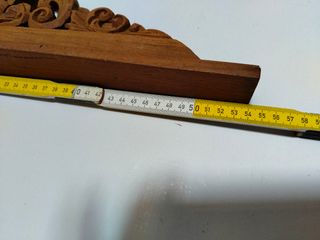 Porta mensole in legno intagliato vintage