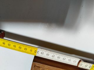 Porta mensole in legno intagliato vintage