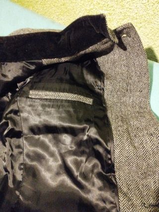 Abrigo de lana marrón y gris