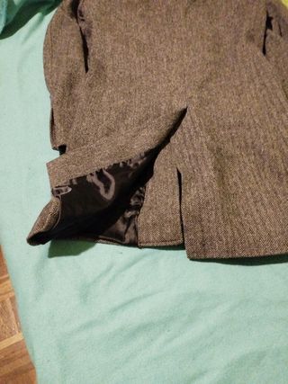 Abrigo de lana marrón y gris