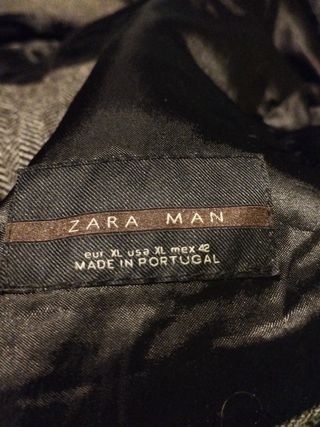 Abrigo de lana marrón y gris