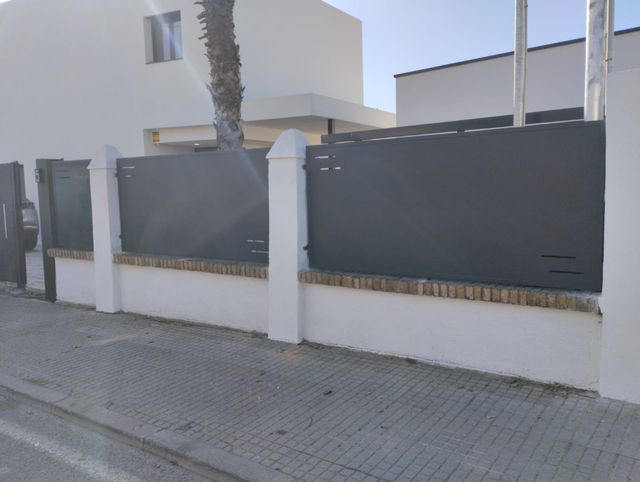 Valla exterior metalica antracita