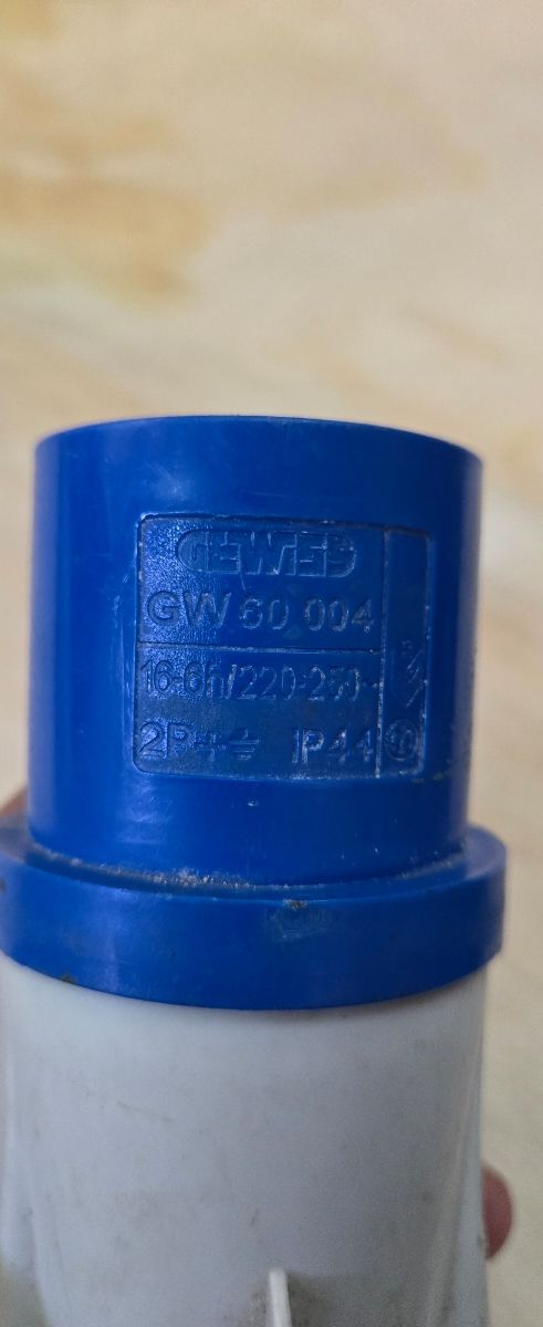 Plugue industrial Cetac gewiss