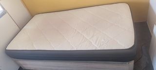 Cama individual con colchón