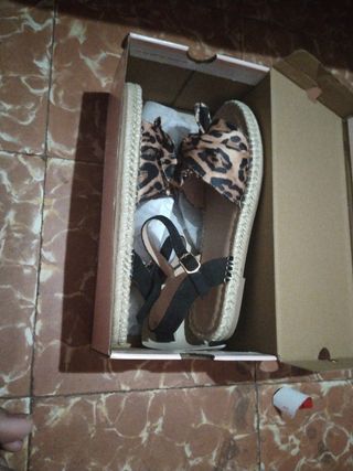 Sandalias plataforma mujer leopardo