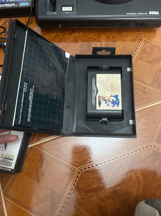 Sega Mega Drive 16-bit con giochi