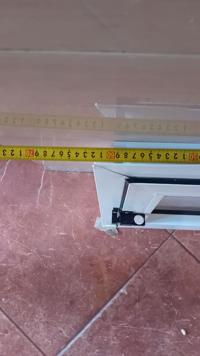 Ventana aluminio blanca