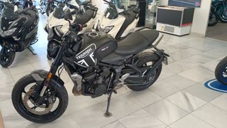 Triumph Trident 660 - Moto Impecable
