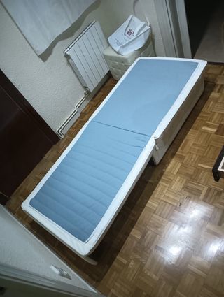 Puff blanco IKEA - Cómodo y limpio