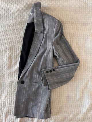 Blazer de cuadros gris