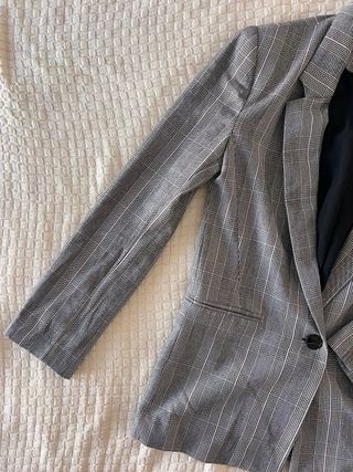 Blazer de cuadros gris