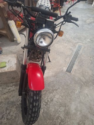 Moto Hyosung Karion usada.