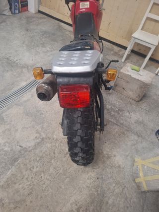 Moto Hyosung Karion usada.