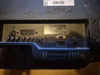 TV Toshiba 22" con DVD