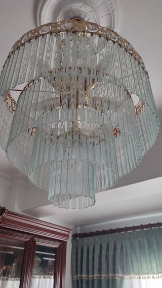 Lámpara de cristal con metal dorado 