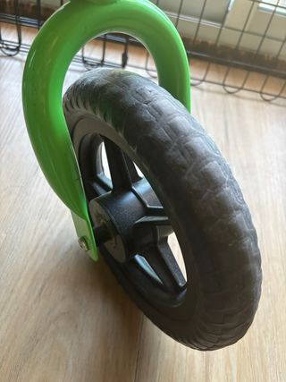 Bicicleta sin pedales Chicco Green Rocket