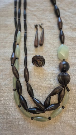 Conjunto Nature Bijoux: Collar, pendientes y anill