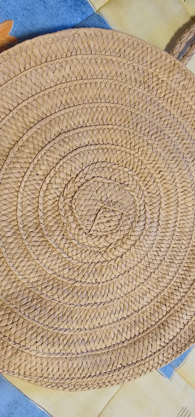 Bolso rafia redondo beige