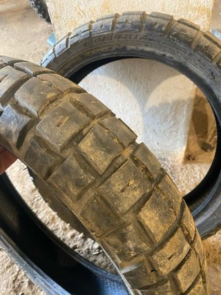 Neumático pirelli scorpion rally STR 120/70 R17