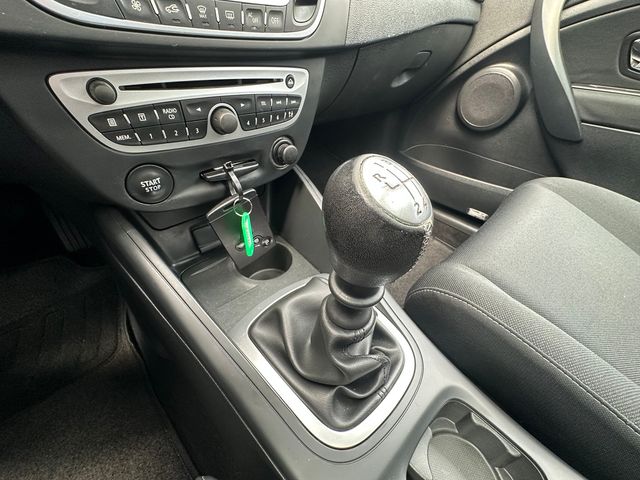 Renault Megane 1.6 16v 110cv 2012