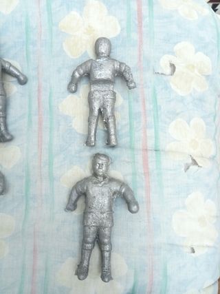 Muñecos futbolín metal