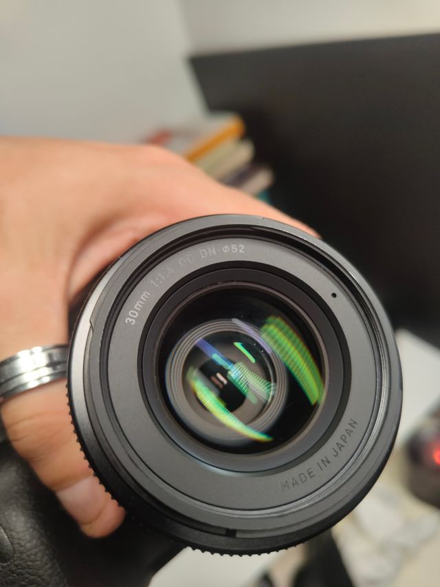 Sony α6600 + Objetivo Sigma 30mm 1.4 +2 baterías