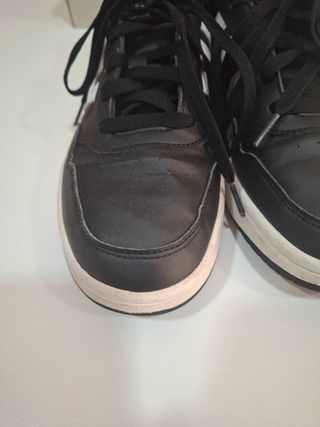 Zapatillas Adidas Hoops - Negras