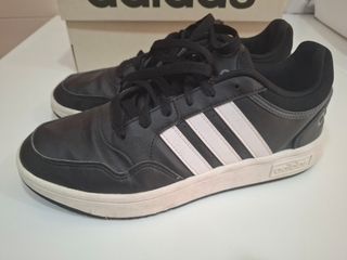 Zapatillas Adidas Hoops - Negras