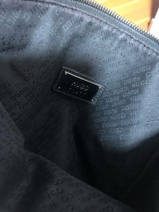 Bolso HUGO Boss bandolera piel negra