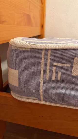 Colchón 90cm de muelles - tengo 3