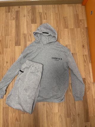 Chándal Essentials Gris