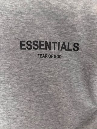 Chándal Essentials Gris
