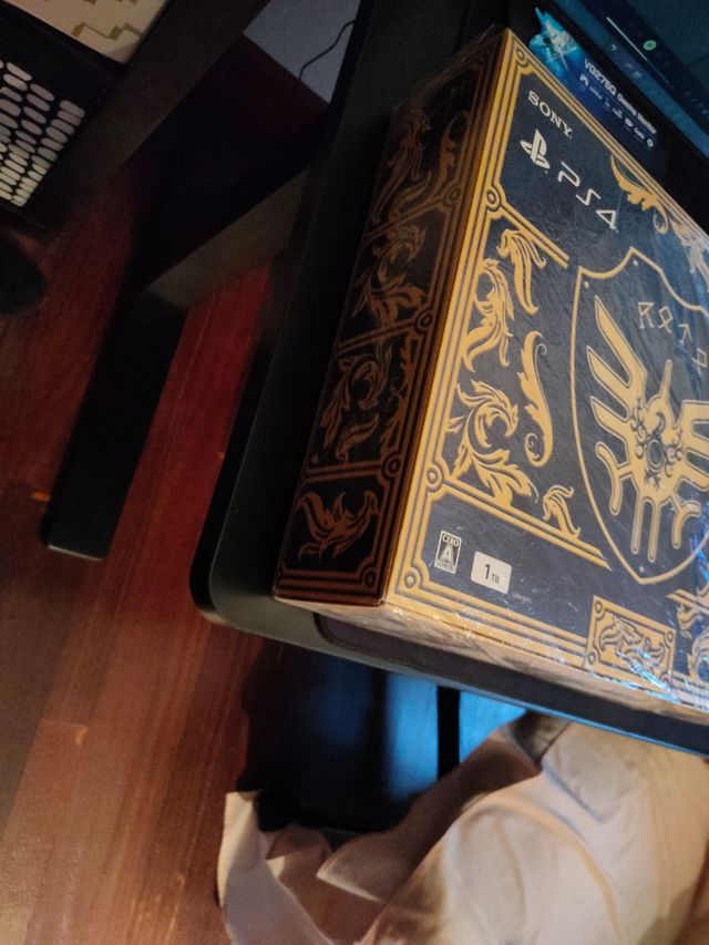 PS4 (PlayStation 4) da 1 TB - Dragon Quest Edition