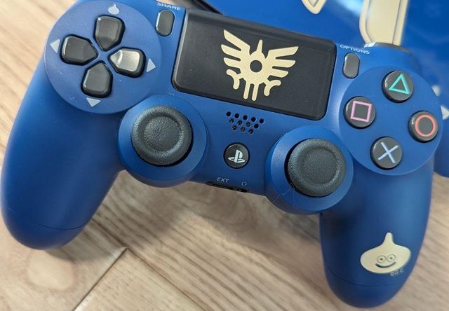 PS4 (PlayStation 4) da 1 TB - Dragon Quest Edition