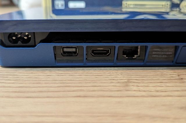 PS4 (PlayStation 4) da 1 TB - Dragon Quest Edition