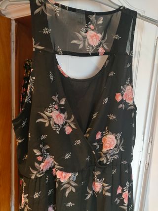 Vestido floral negro - 