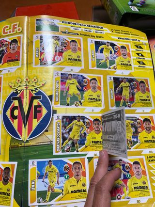 Álbum Liga 2017-18 Panini
 Faltan 9 cromos