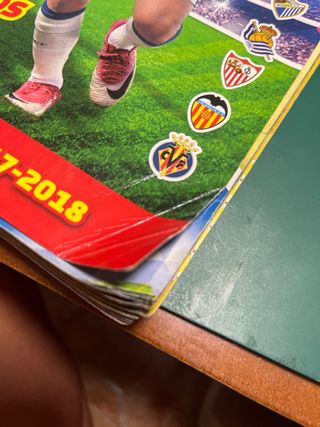 Álbum Liga 2017-18 Panini
 Faltan 9 cromos