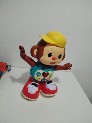 Mono Vtech musical. 
Armando patinando juguete