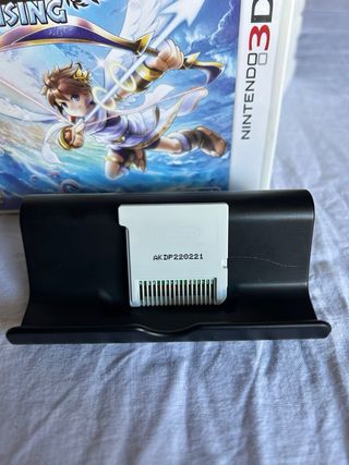 Kid Icarus: Uprising 3DS + extras