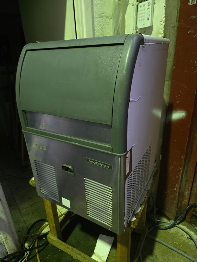 Máquina hielo Scotsman AC86