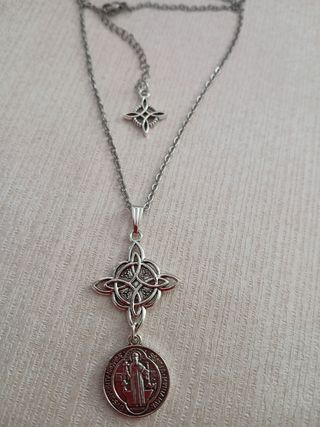 Colgante doble protección con cadena